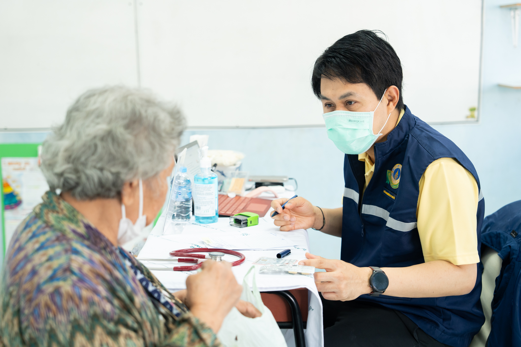 คณะแพทยศาสตร์โรงพยาบาลรามาธิบดี มหาวิทยาลัยมหิดล ร่วมกับ สำนักงานองคมนตรี ออกหน่วยแพทย์เคลื่อนที่ ในโครงการ “สืบสานพระราชปณิธาน” ครั้งที่ 1 ณ จังหวัดกำแพงเพชร คณะแพทยศาสตร์โรงพยาบาลรามาธิบดี มหาวิทยาลัยมหิดล ร่วมกับ สำนักงานองคมนตรี ออกหน่วยแพทย์เคลื่อนที่ ในโครงการ “สืบสานพระราชปณิธาน” ครั้งที่ 1 ณ จังหวัดกำแพงเพชร