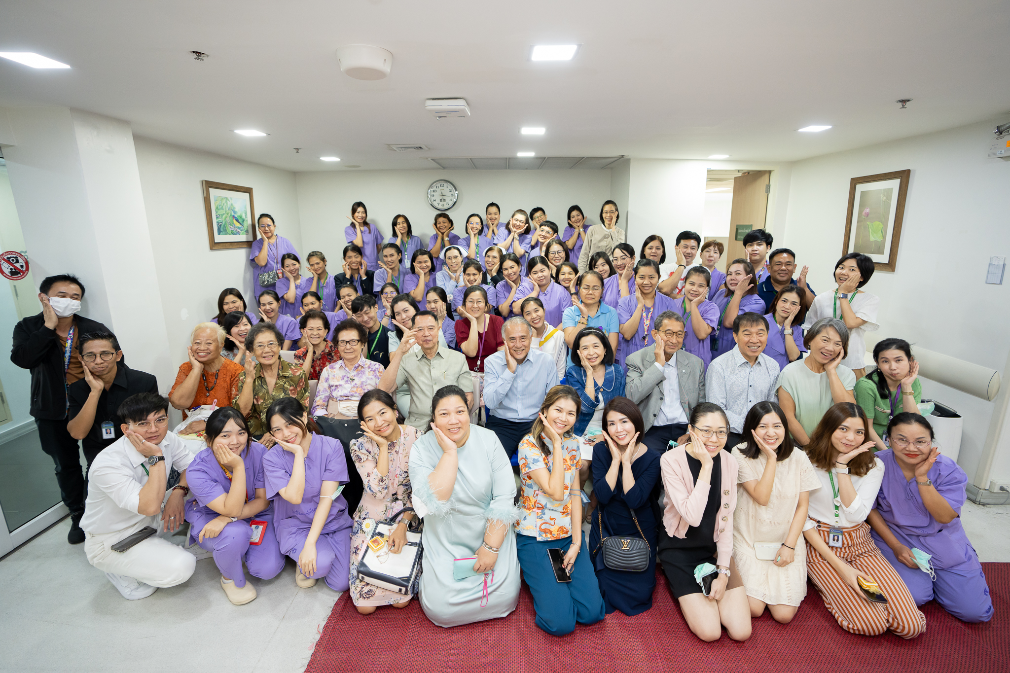งานทันตกรรม คณะแพทยศาสตร์โรงพยาบาลรามาธิบดี มหาวิทยาลัยมหิดล จัดพิธีกราบสักการะศาลกรมหลวงชุมพรเขตอุดมศักดิ์ และทำบุญพระสงฆ์ งานทันตกรรม คณะแพทยศาสตร์โรงพยาบาลรามาธิบดี มหาวิทยาลัยมหิดล จัดพิธีกราบสักการะศาลกรมหลวงชุมพรเขตอุดมศักดิ์ และทำบุญพระสงฆ์