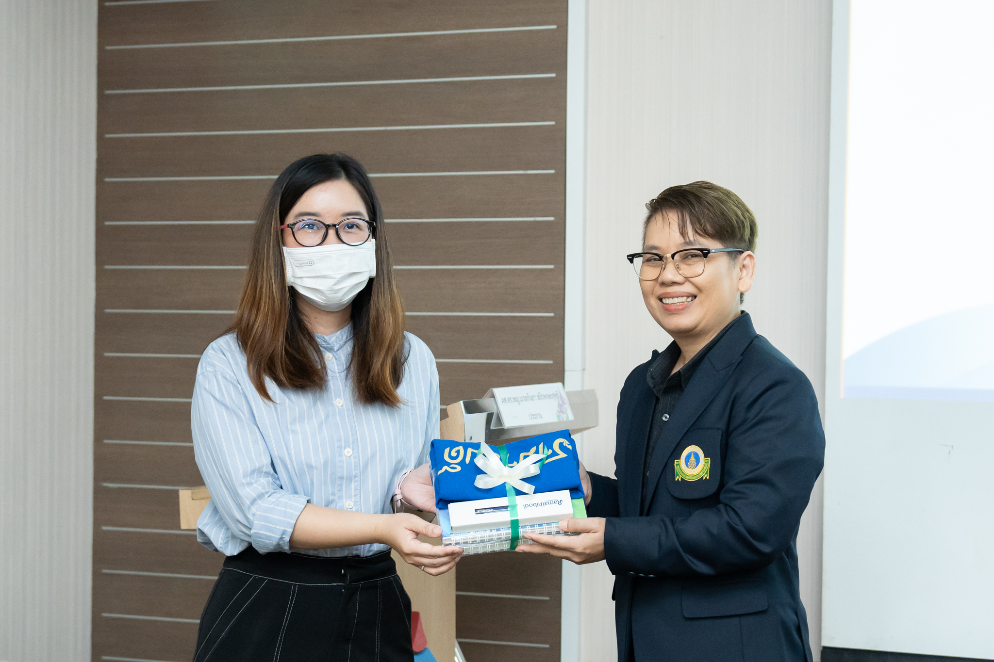 ฝ่ายการพัสดุ จัดอบรมโครงการ “การบริหารจัดการ Centralised Warehouse เพื่อยกระดับการจัดการโลจิสติกส์ในโรงพยาบาล” ฝ่ายการพัสดุ จัดอบรมโครงการ “การบริหารจัดการ Centralised Warehouse เพื่อยกระดับการจัดการโลจิสติกส์ในโรงพยาบาล”
