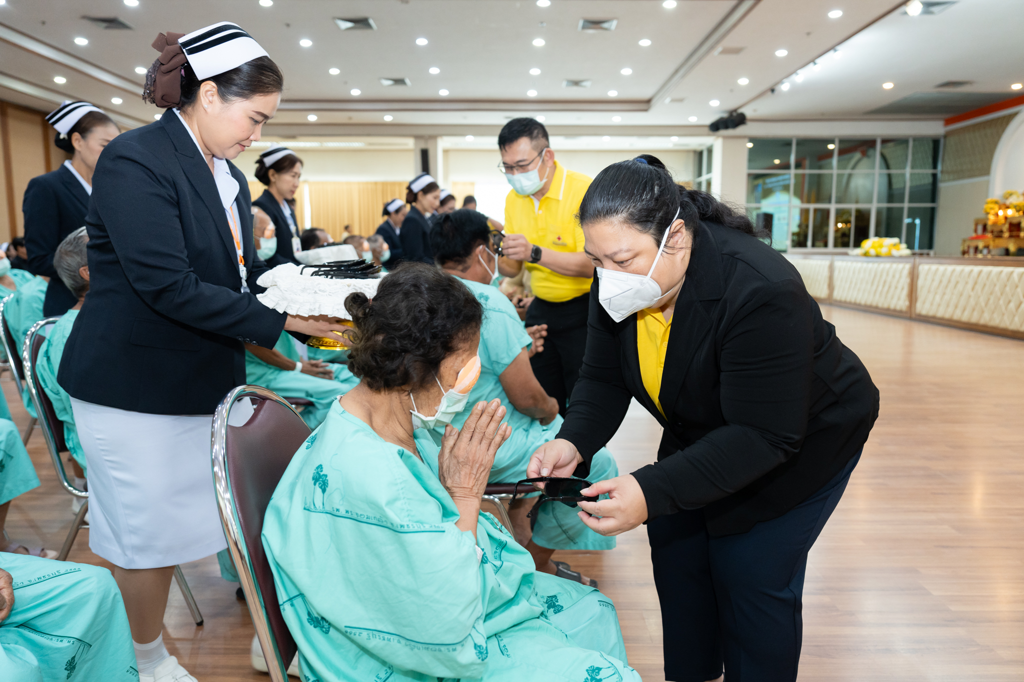 โครงการ “ราษฎรสุขใจ พลานามัยสมบูรณ์ แพทย์พระราชทาน” โดยสํานักงานทรัพย์สินพระมหากษัตริย์ ร่วมกับ คณะแพทยศาสตร์โรงพยาบาลรามาธิบดี มหาวิทยาลัยมหิดล และหน่วยงานภาคี ณ โรงพยาบาลพระจอมเกล้า จังหวัดเพชรบุรี โครงการ “ราษฎรสุขใจ พลานามัยสมบูรณ์ แพทย์พระราชทาน” โดยสํานักงานทรัพย์สินพระมหากษัตริย์ ร่วมกับ คณะแพทยศาสตร์โรงพยาบาลรามาธิบดี มหาวิทยาลัยมหิดล และหน่วยงานภาคี ณ โรงพยาบาลพระจอมเกล้า จังหวัดเพชรบุรี