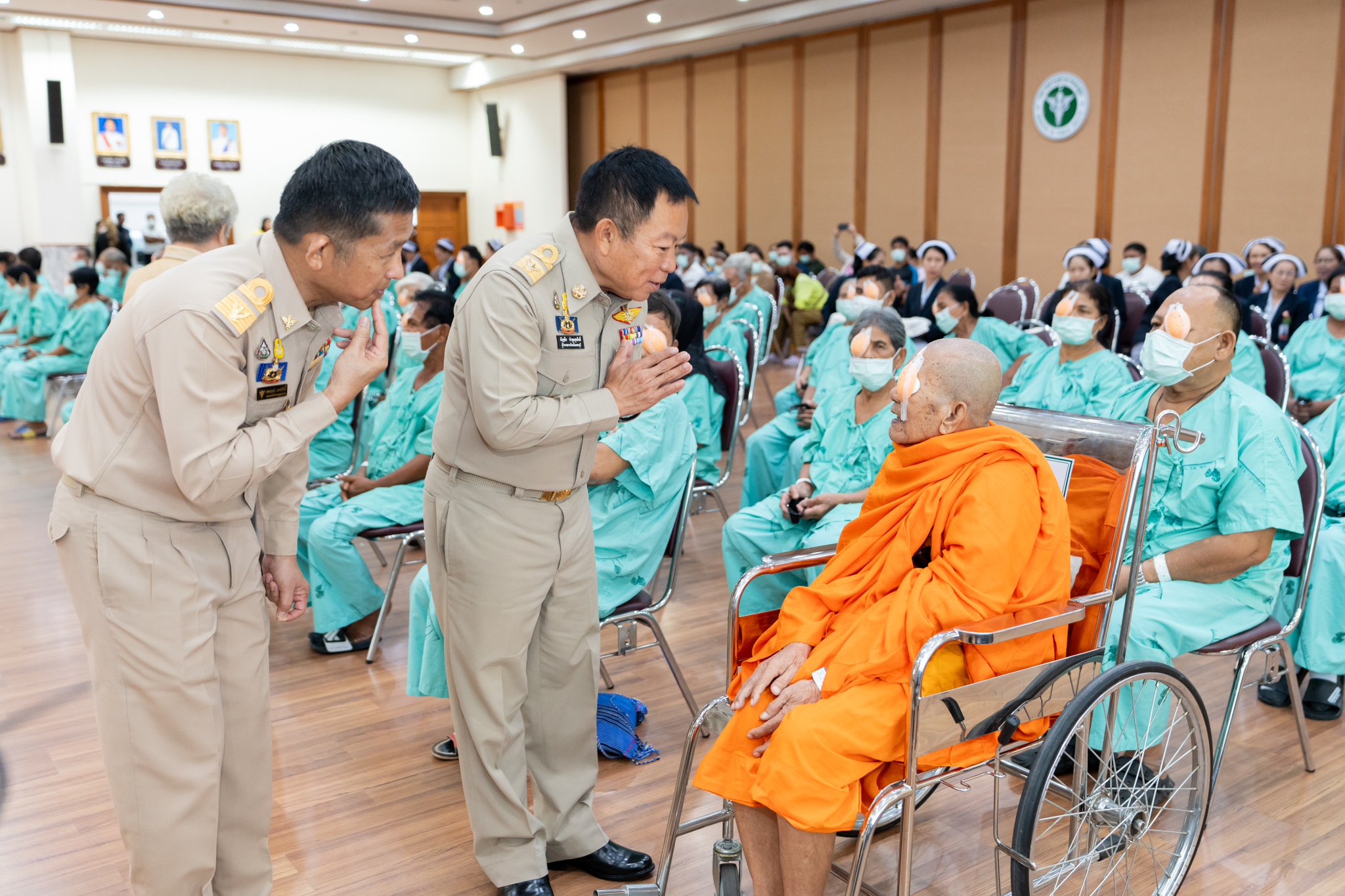 โครงการ “ราษฎรสุขใจ พลานามัยสมบูรณ์ แพทย์พระราชทาน” โดยสํานักงานทรัพย์สินพระมหากษัตริย์ ร่วมกับ คณะแพทยศาสตร์โรงพยาบาลรามาธิบดี มหาวิทยาลัยมหิดล และหน่วยงานภาคี ณ โรงพยาบาลพระจอมเกล้า จังหวัดเพชรบุรี โครงการ “ราษฎรสุขใจ พลานามัยสมบูรณ์ แพทย์พระราชทาน” โดยสํานักงานทรัพย์สินพระมหากษัตริย์ ร่วมกับ คณะแพทยศาสตร์โรงพยาบาลรามาธิบดี มหาวิทยาลัยมหิดล และหน่วยงานภาคี ณ โรงพยาบาลพระจอมเกล้า จังหวัดเพชรบุรี