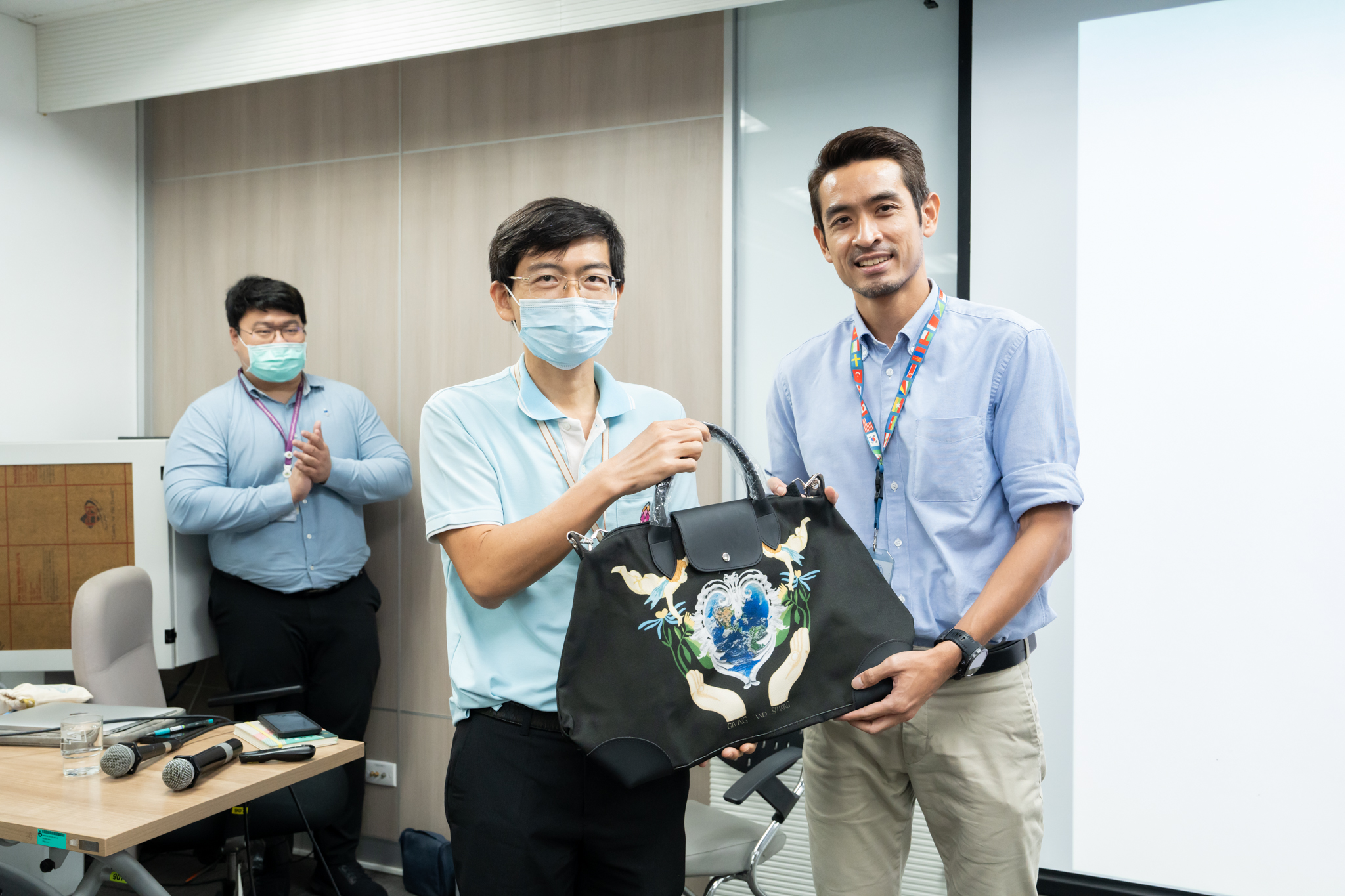 อบรมโครงการพัฒนาผู้บริหารรายวิชา อบรมโครงการพัฒนาผู้บริหารรายวิชา