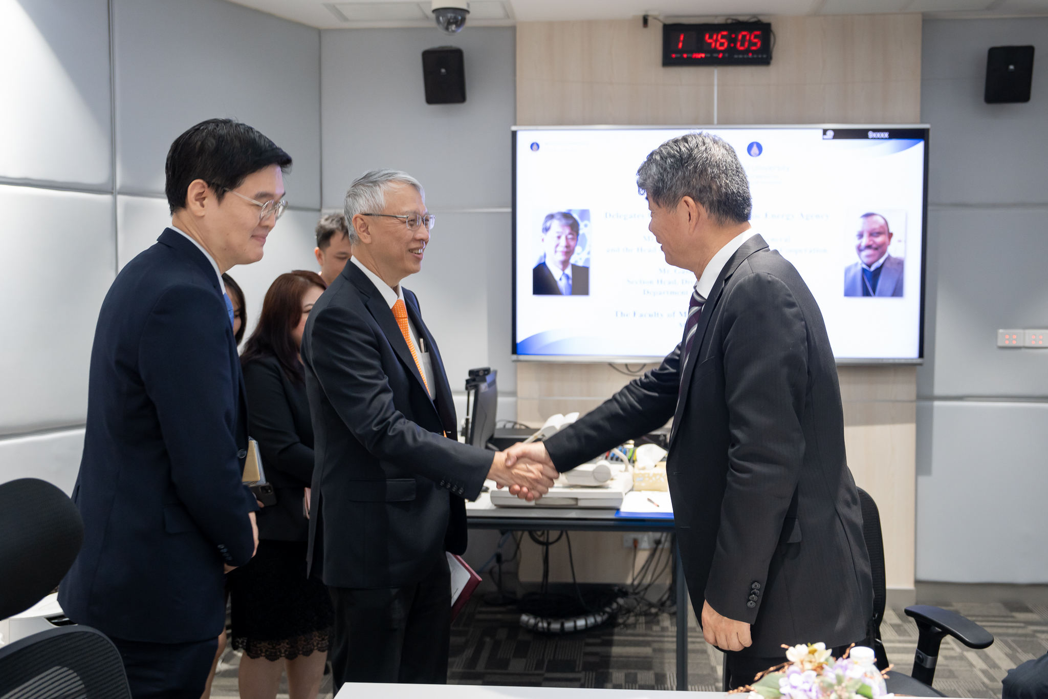 ให้การต้อนรับผู้แทนจากทบวงการพลังงานปรมาณูระหว่างประเทศ ให้การต้อนรับผู้แทนจากทบวงการพลังงานปรมาณูระหว่างประเทศ
