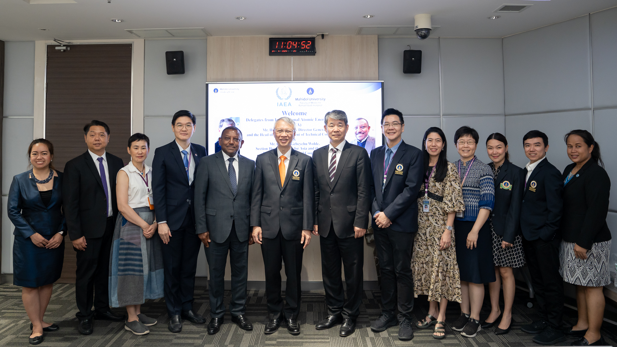 ให้การต้อนรับผู้แทนจากทบวงการพลังงานปรมาณูระหว่างประเทศ ให้การต้อนรับผู้แทนจากทบวงการพลังงานปรมาณูระหว่างประเทศ