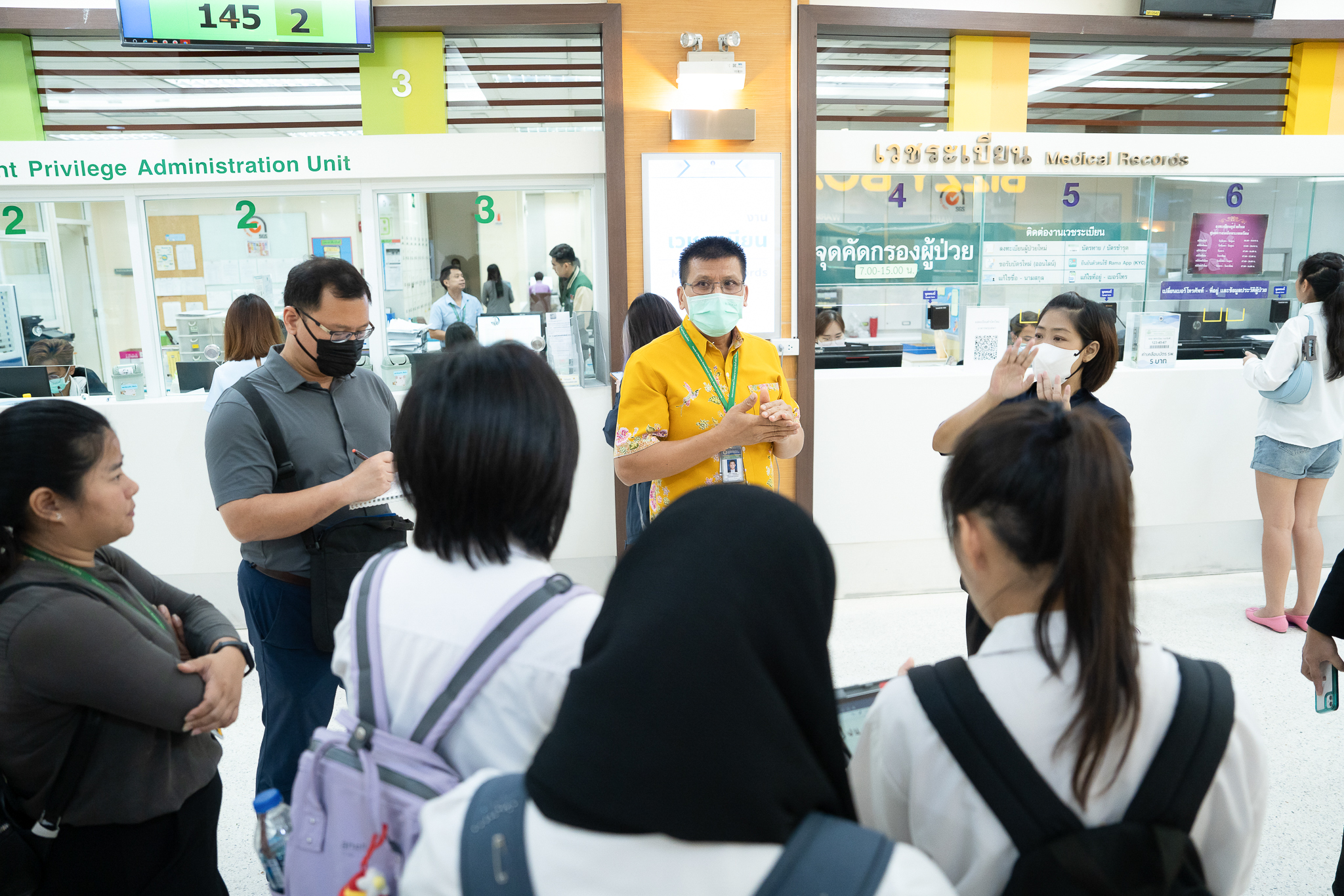 นักศึกษาสถาบันราชสุดา เข้าศึกษาดูงาน เยี่ยมชมการดำเนินงานและการเข้าใช้บริการที่อาคารสมเด็จพระเทพรัตน์ นักศึกษาสถาบันราชสุดา เข้าศึกษาดูงาน เยี่ยมชมการดำเนินงานและการเข้าใช้บริการที่อาคารสมเด็จพระเทพรัตน์