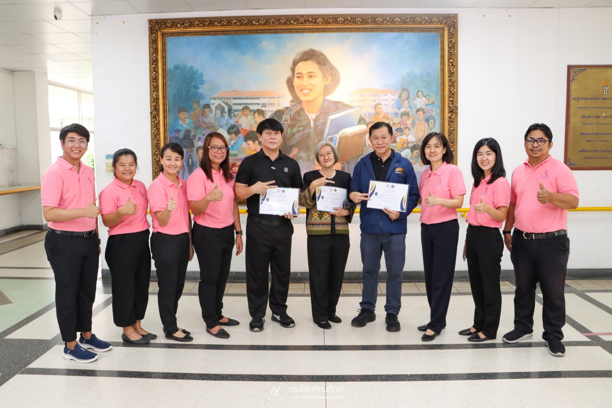 พิธีปิดการอบรมล่ามภาษามือชุมชน 135 ชั่วโมง รุ่นที่ 2 พิธีปิดการอบรมล่ามภาษามือชุมชน 135 ชั่วโมง รุ่นที่ 2