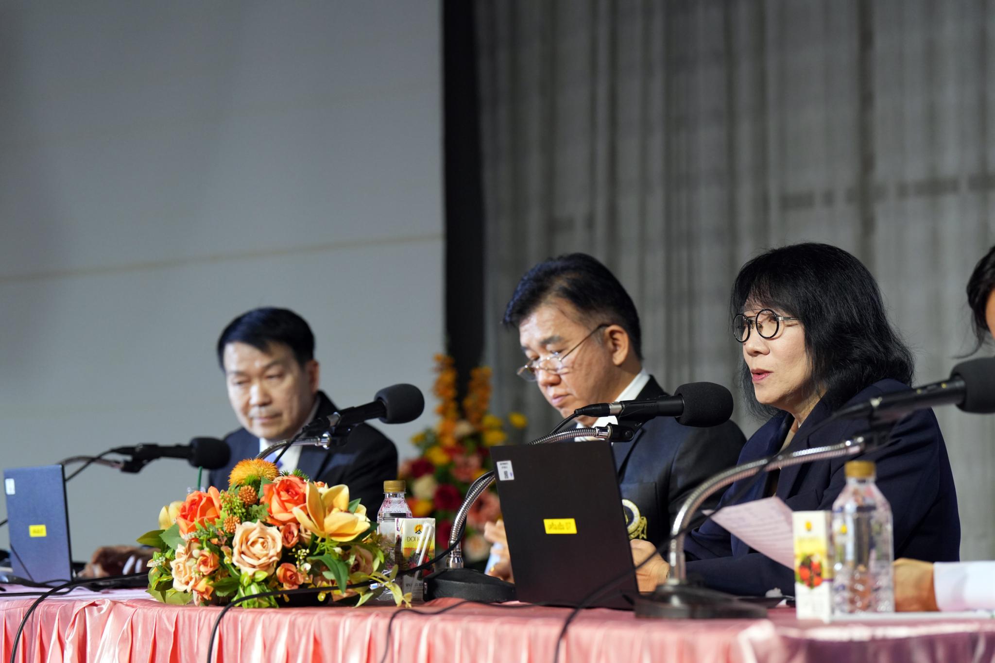 การแสดงวิสัยทัศน์ และแนวทางการบริหารมหาวิทยาลัยมหิดล การแสดงวิสัยทัศน์ และแนวทางการบริหารมหาวิทยาลัยมหิดล