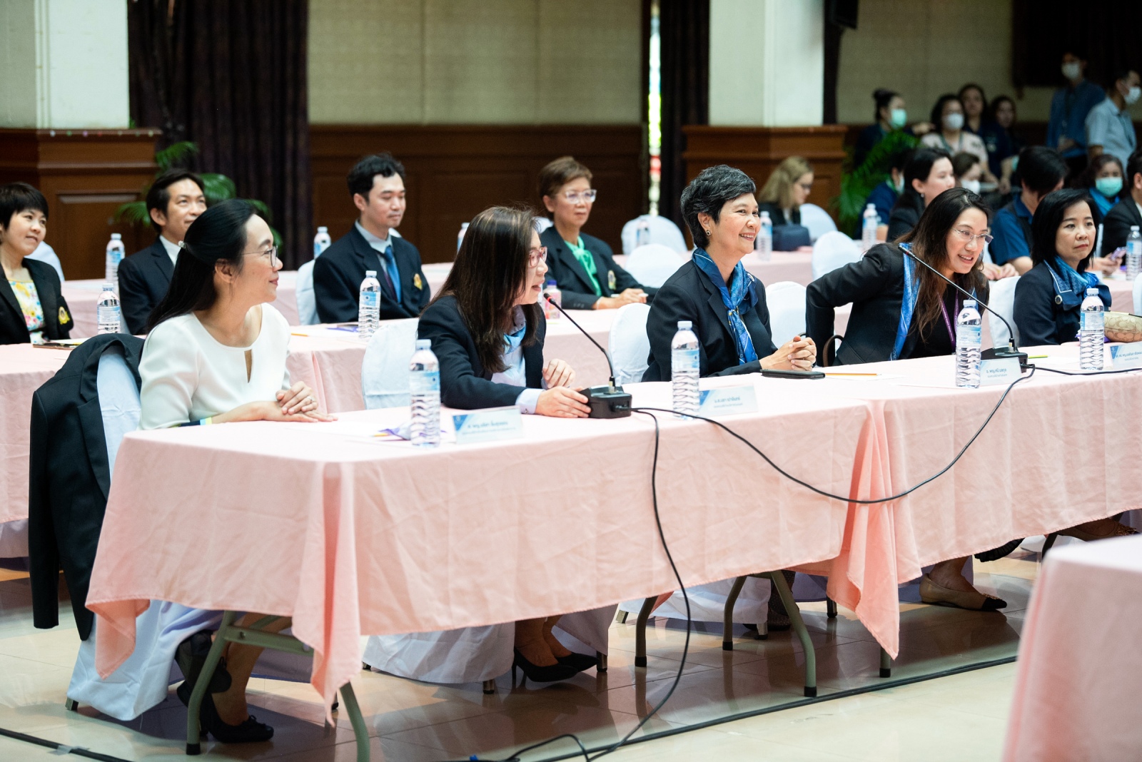คณะผู้บริหารคณะแพทยศาสตร์โรงพยาบาลรามาธิบดีเยี่ยมเยือนคณะแพทยศาสตร์ศิริราชพยาบาล คณะผู้บริหารคณะแพทยศาสตร์โรงพยาบาลรามาธิบดีเยี่ยมเยือนคณะแพทยศาสตร์ศิริราชพยาบาล