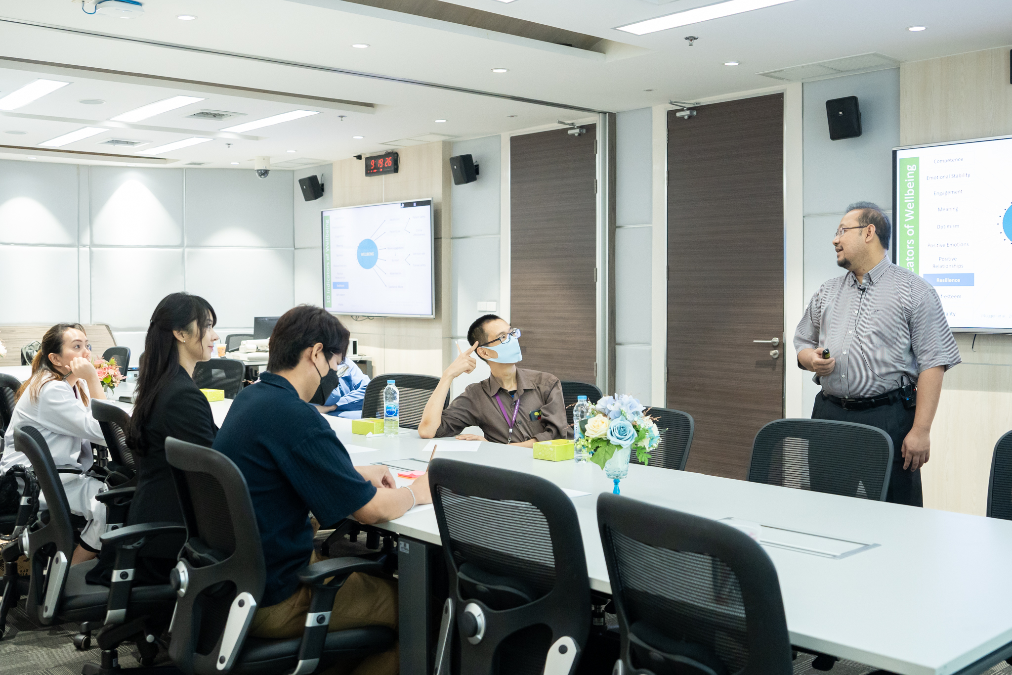 การอบรมเชิงปฏิบัติการ หัวข้อ Workshops on survey research และ Workshop on resilience and well-being การอบรมเชิงปฏิบัติการ หัวข้อ Workshops on survey research และ Workshop on resilience and well-being