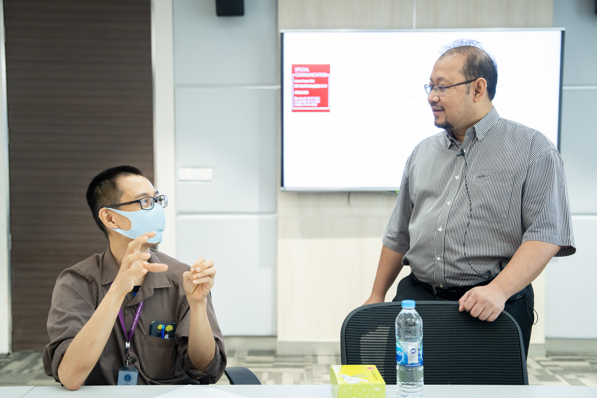 การอบรมเชิงปฏิบัติการ หัวข้อ Workshops on survey research และ Workshop on resilience and well-being การอบรมเชิงปฏิบัติการ หัวข้อ Workshops on survey research และ Workshop on resilience and well-being