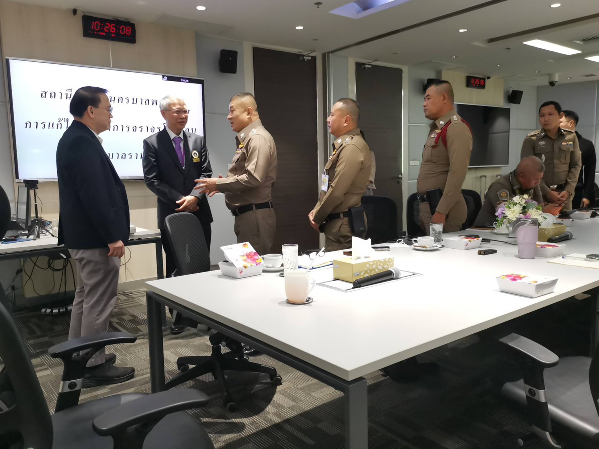 ประชุม เรื่อง “การปรับปรุง แก้ไขปัญหาการจราจร และความปลอดภัย” โดยรอบคณะแพทยศาสตร์โรงพยาบาลรามาธิบดี มหาวิทยาลัยมหิดล ประชุม เรื่อง “การปรับปรุง แก้ไขปัญหาการจราจร และความปลอดภัย” โดยรอบคณะแพทยศาสตร์โรงพยาบาลรามาธิบดี มหาวิทยาลัยมหิดล