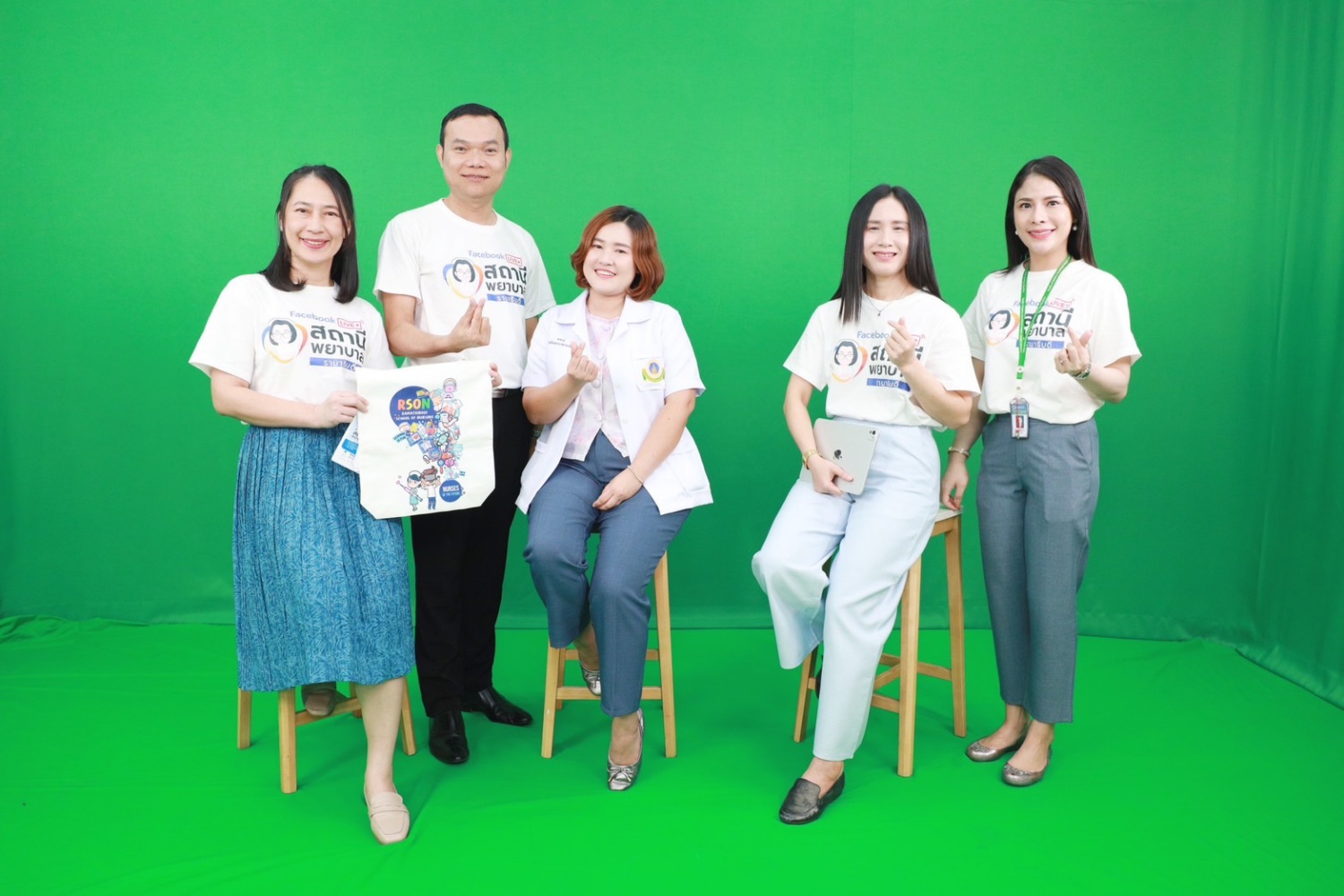 โรงเรียนพยาบาลรามาธิบดี คณะแพทยศาสตร์โรงพยาบาลรามาธิบดี มหาวิทยาลัยมหิดล จัดรายการ “สถานีพยาบาล” EP. 5 เทคนิค..ง่าย ๆ ในการเตรียมความพร้อม สำหรับ “การให้นมแม่” โรงเรียนพยาบาลรามาธิบดี คณะแพทยศาสตร์โรงพยาบาลรามาธิบดี มหาวิทยาลัยมหิดล จัดรายการ “สถานีพยาบาล” EP. 5 เทคนิค..ง่าย ๆ ในการเตรียมความพร้อม สำหรับ “การให้นมแม่”