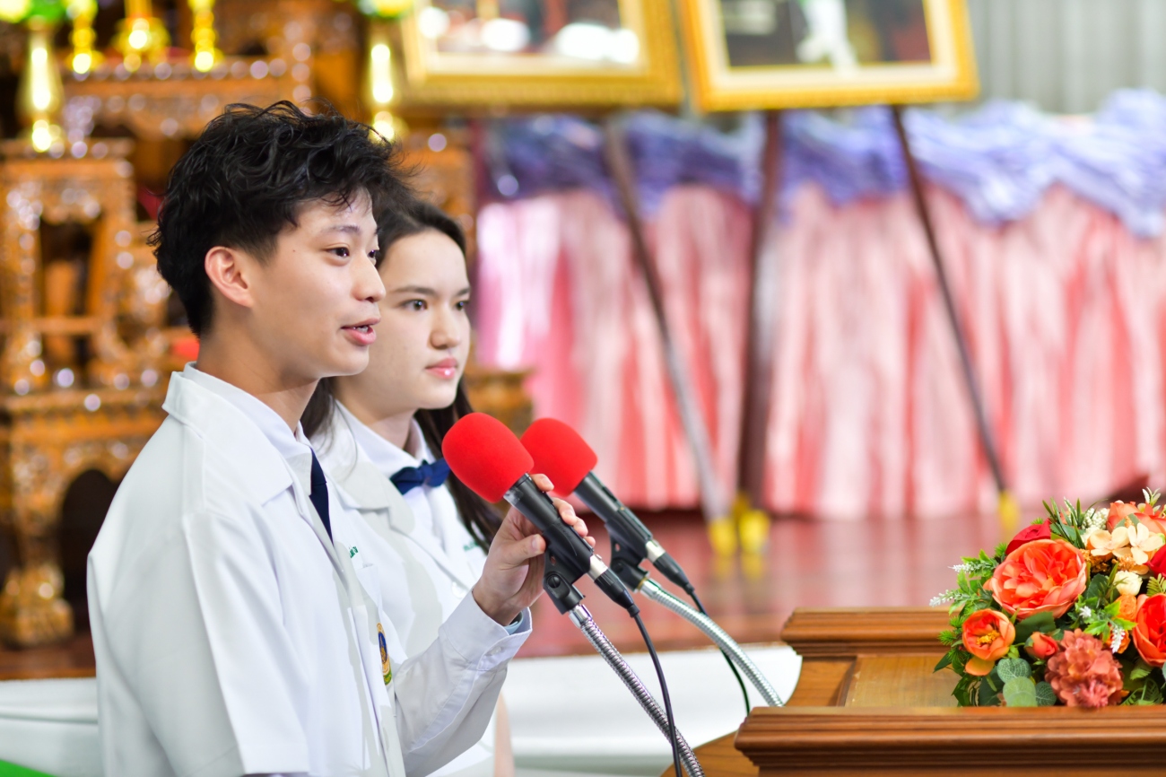 งานปฐมนิเทศและพิธีมอบเสื้อกาวน์ รับศิษย์แพทย์รามาธิบดี รุ่น 57 สู่ชั้นคลินิก งานปฐมนิเทศและพิธีมอบเสื้อกาวน์ รับศิษย์แพทย์รามาธิบดี รุ่น 57 สู่ชั้นคลินิก