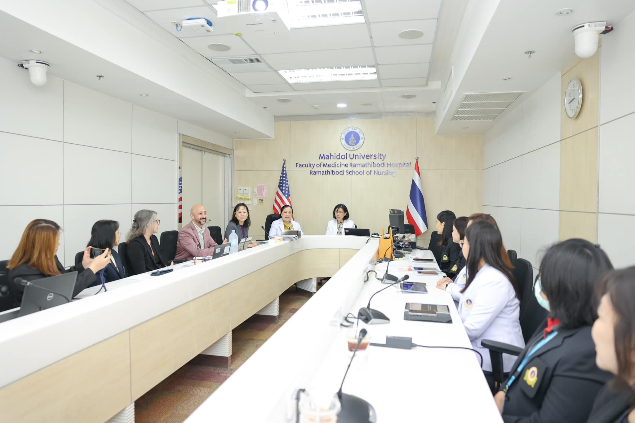 โรงเรียนพยาบาลรามาธิบดี คณะแพทยศาสตร์โรงพยาบาลรามาธิบดี มหาวิทยาลัยมหิดล ร่วมกับ University of California San Francisco (UCSF) ประเทศสหรัฐอเมริกา จัดโครงการ “Leadership and Evidence-based Practice (EBP) Fellowship Program” โรงเรียนพยาบาลรามาธิบดี คณะแพทยศาสตร์โรงพยาบาลรามาธิบดี มหาวิทยาลัยมหิดล ร่วมกับ University of California San Francisco (UCSF) ประเทศสหรัฐอเมริกา จัดโครงการ “Leadership and Evidence-based Practice (EBP) Fellowship Program”