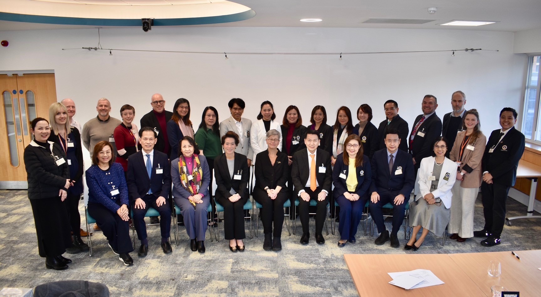 Day 2 ผู้บริหารโรงเรียนพยาบาลรามาธิบดี เดินทางเข้าร่วมเจรจาความร่วมมือทางวิชาการกับมหาวิทยาลัยคู่ยุทธศาสตร์ ณ University of Sussex, United Kingdom of Great Britain and Ireland Day 2 ผู้บริหารโรงเรียนพยาบาลรามาธิบดี เดินทางเข้าร่วมเจรจาความร่วมมือทางวิชาการกับมหาวิทยาลัยคู่ยุทธศาสตร์ ณ University of Sussex, United Kingdom of Great Britain and Ireland