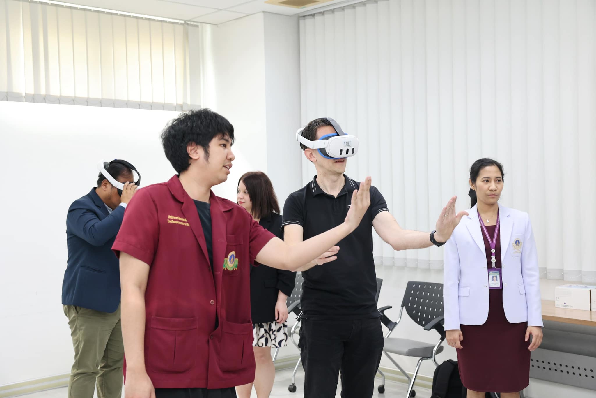 ผู้บริหาร คณาจารย์ และบุคลากรโรงเรียนพยาบาลรามาธิบดี ร่วมต้อนรับ ผู้บริหาร และนักศึกษาจาก Faculty of Health Sciences, University of Maribor, Slovenia ผู้บริหาร คณาจารย์ และบุคลากรโรงเรียนพยาบาลรามาธิบดี ร่วมต้อนรับ ผู้บริหาร และนักศึกษาจาก Faculty of Health Sciences, University of Maribor, Slovenia