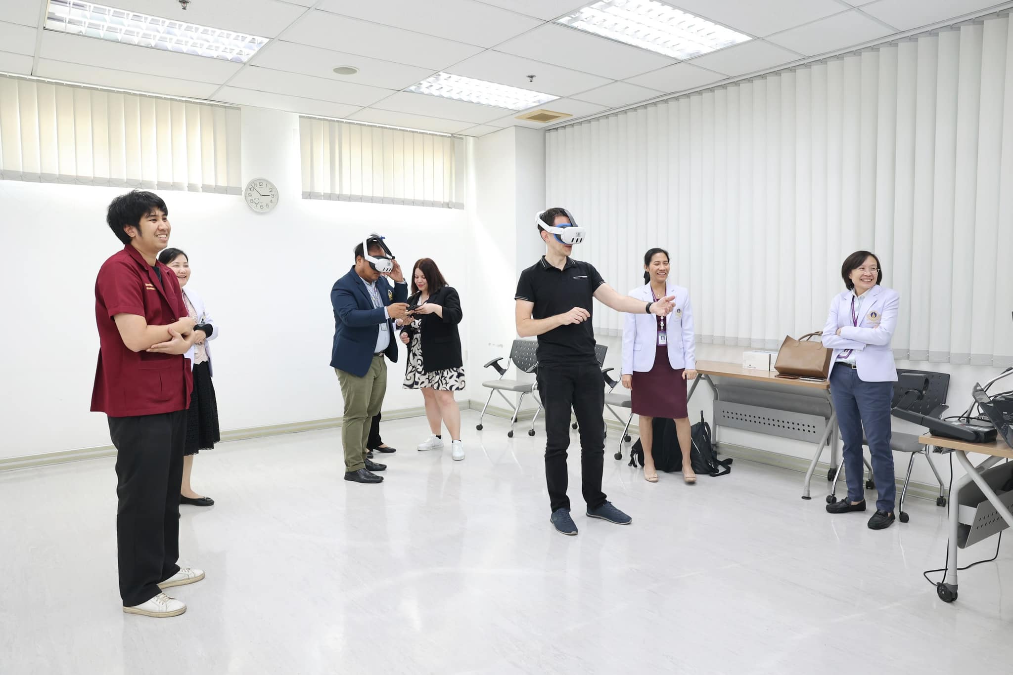 ผู้บริหาร คณาจารย์ และบุคลากรโรงเรียนพยาบาลรามาธิบดี ร่วมต้อนรับ ผู้บริหาร และนักศึกษาจาก Faculty of Health Sciences, University of Maribor, Slovenia ผู้บริหาร คณาจารย์ และบุคลากรโรงเรียนพยาบาลรามาธิบดี ร่วมต้อนรับ ผู้บริหาร และนักศึกษาจาก Faculty of Health Sciences, University of Maribor, Slovenia