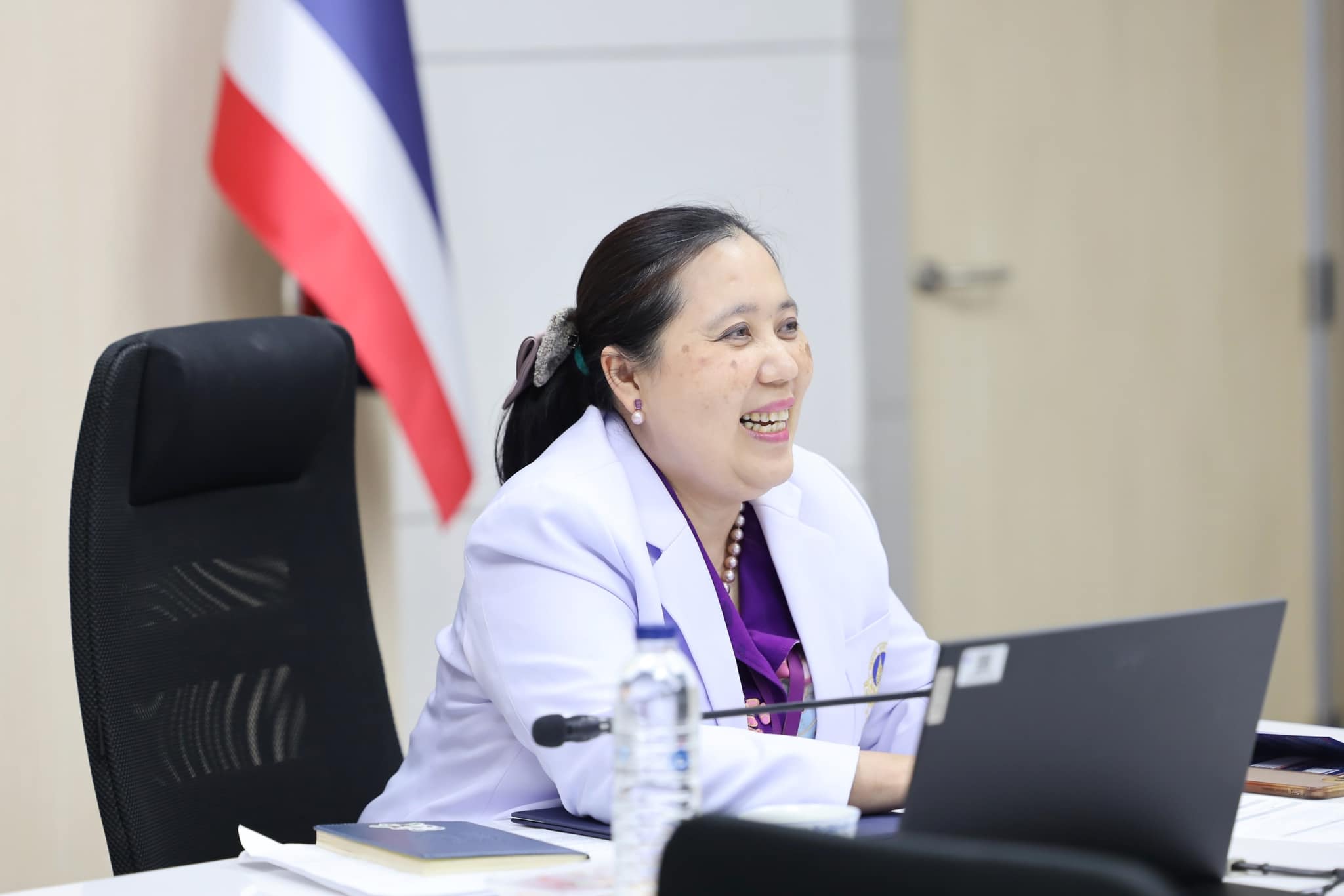 ผู้บริหารโรงเรียนพยาบาลรามาธิบดี ร่วมต้อนรับ ผู้บริหารจาก Florida International University ประเทศสหรัฐอเมริกา ผู้บริหารโรงเรียนพยาบาลรามาธิบดี ร่วมต้อนรับ ผู้บริหารจาก Florida International University ประเทศสหรัฐอเมริกา