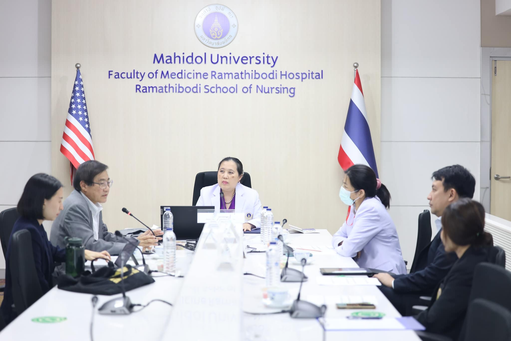 ผู้บริหารโรงเรียนพยาบาลรามาธิบดี ร่วมต้อนรับ ผู้บริหารจาก Florida International University ประเทศสหรัฐอเมริกา ผู้บริหารโรงเรียนพยาบาลรามาธิบดี ร่วมต้อนรับ ผู้บริหารจาก Florida International University ประเทศสหรัฐอเมริกา
