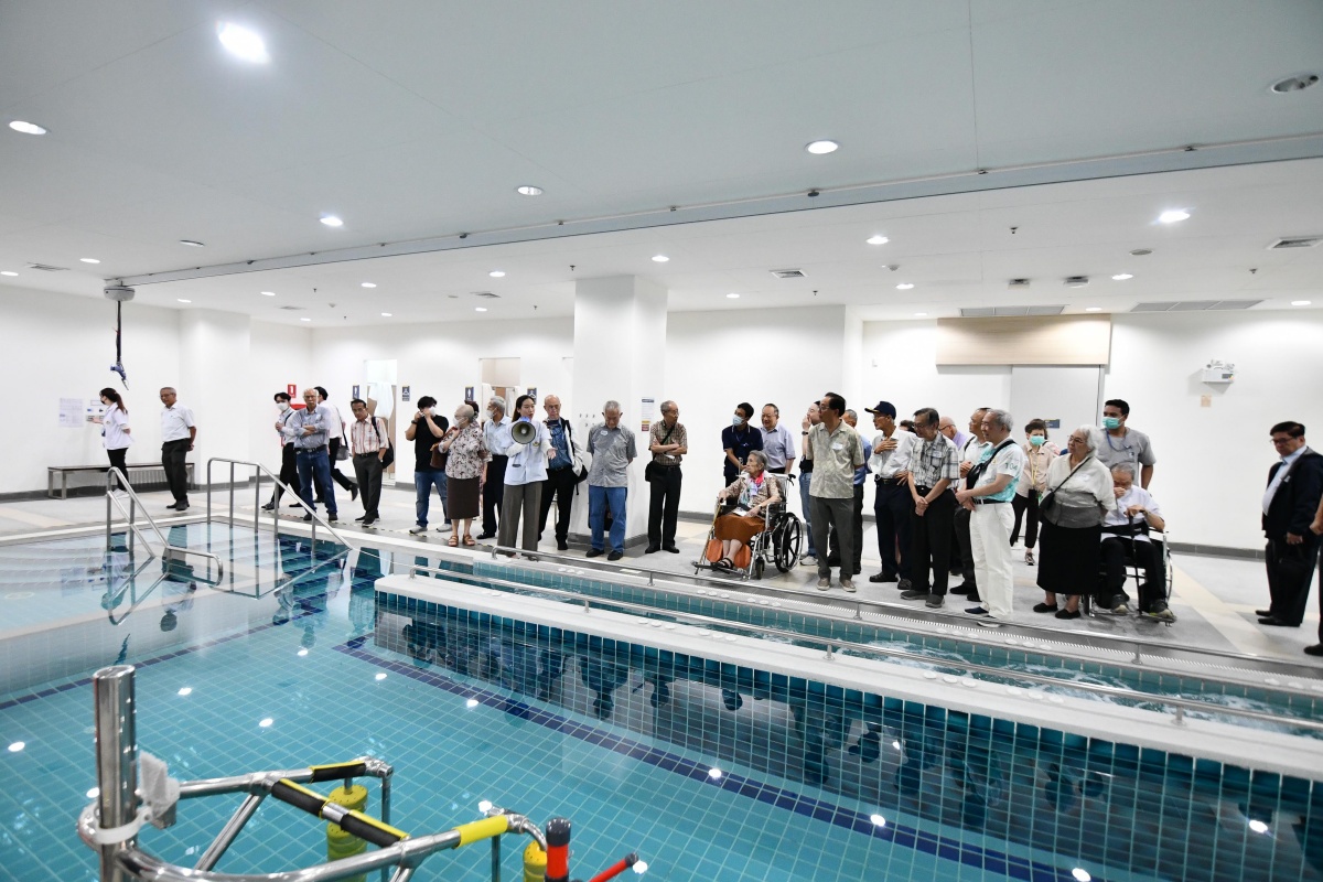 โครงการ “พี่พบน้อง…เพื่อนพ้องพบกัน ครั้งที่ 2” (โครงการทัศนศึกษาอาจารย์แพทย์อาวุโสและศิษย์เก่าแพทย์รามาธิบดี ครั้งที่ 24) โครงการ “พี่พบน้อง…เพื่อนพ้องพบกัน ครั้งที่ 2” (โครงการทัศนศึกษาอาจารย์แพทย์อาวุโสและศิษย์เก่าแพทย์รามาธิบดี ครั้งที่ 24)