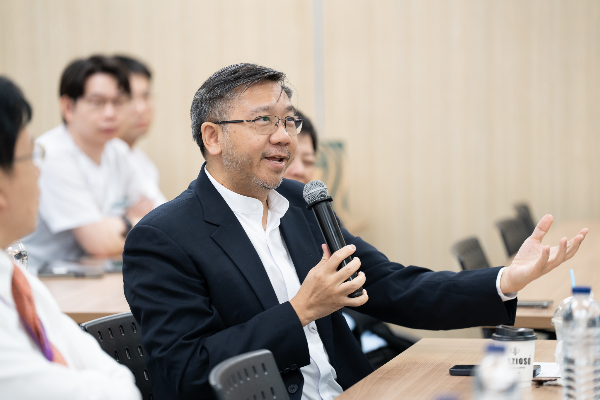 คณะแพทยศาสตร์โรงพยาบาลรามาธิบดี มหาวิทยาลัยมหิดล ให้การต้อนรับคณะผู้แทนจากฮังการี เพื่อความร่วมมือทางการศึกษา คณะแพทยศาสตร์โรงพยาบาลรามาธิบดี มหาวิทยาลัยมหิดล ให้การต้อนรับคณะผู้แทนจากฮังการี เพื่อความร่วมมือทางการศึกษา
