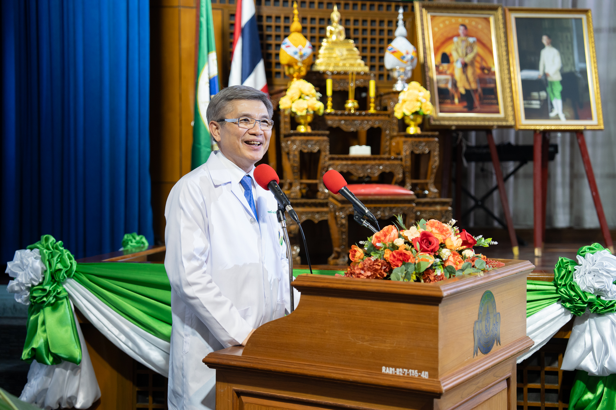 งานปัจฉิมนิเทศนักศึกษาแพทย์ชั้นปีที่ 6 ประจำปี 2568 และพิธีแสดงกตเวทิตาจิตแด่อาจารย์ของนักศึกษาแพทย์ชั้นปีที่ 6 (แพทย์รามาธิบดี รุ่นที่ 55) งานปัจฉิมนิเทศนักศึกษาแพทย์ชั้นปีที่ 6 ประจำปี 2568 และพิธีแสดงกตเวทิตาจิตแด่อาจารย์ของนักศึกษาแพทย์ชั้นปีที่ 6 (แพทย์รามาธิบดี รุ่นที่ 55)