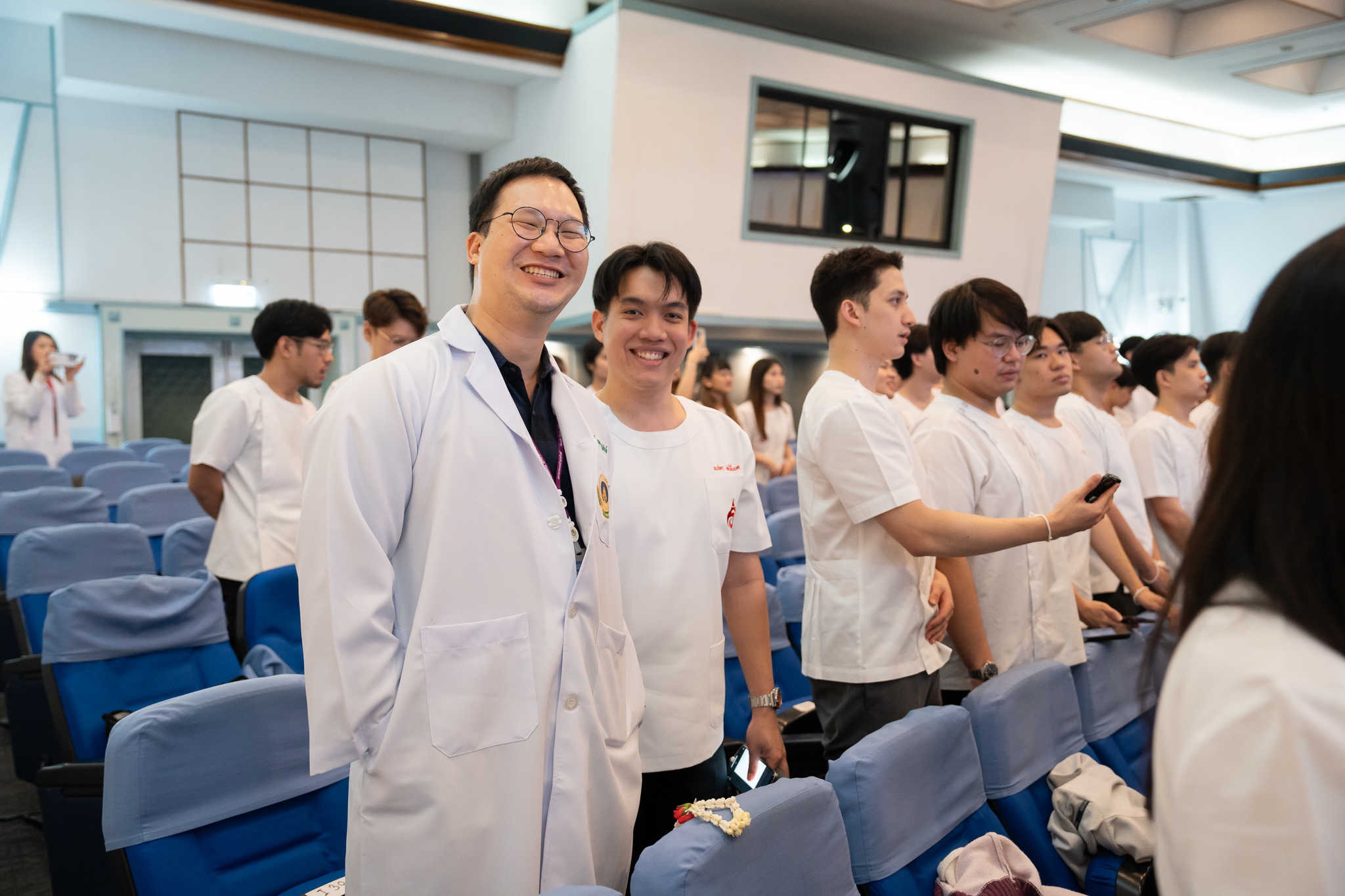 งานปัจฉิมนิเทศนักศึกษาแพทย์ชั้นปีที่ 6 ประจำปี 2568 และพิธีแสดงกตเวทิตาจิตแด่อาจารย์ของนักศึกษาแพทย์ชั้นปีที่ 6 (แพทย์รามาธิบดี รุ่นที่ 55) งานปัจฉิมนิเทศนักศึกษาแพทย์ชั้นปีที่ 6 ประจำปี 2568 และพิธีแสดงกตเวทิตาจิตแด่อาจารย์ของนักศึกษาแพทย์ชั้นปีที่ 6 (แพทย์รามาธิบดี รุ่นที่ 55)