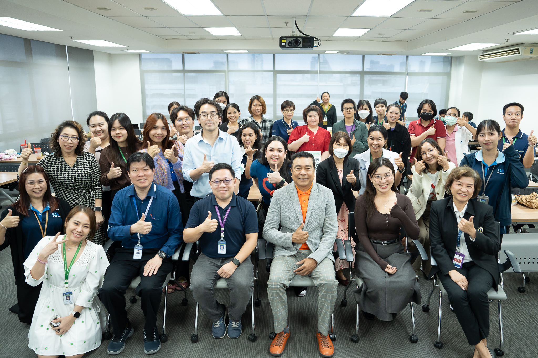 โครงการอบรม การประยุกต์ใช้ SOCIAL MEDIA TREND 2025 สำหรับบุคลากร