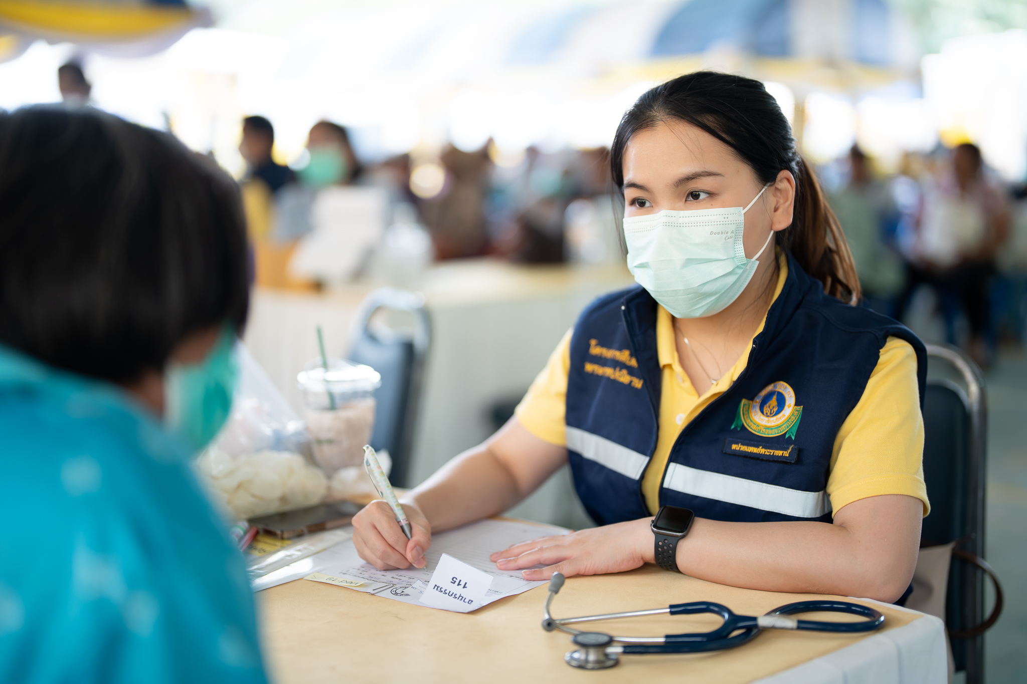 คณะแพทยศาสตร์โรงพยาบาลรามาธิบดี มหาวิทยาลัยมหิดล ร่วมกับ สำนักงานองคมนตรี ออกหน่วยแพทย์เคลื่อนที่ ในโครงการ “สืบสานพระราชปณิธาน” ครั้งที่ 17 ณ โรงเรียนบึงโขงหลงวิทยาคม ตำบลบึงโขงหลง อำเภอบึงโขงหลง จังหวัดบึงกาฬ คณะแพทยศาสตร์โรงพยาบาลรามาธิบดี มหาวิทยาลัยมหิดล ร่วมกับ สำนักงานองคมนตรี ออกหน่วยแพทย์เคลื่อนที่ ในโครงการ “สืบสานพระราชปณิธาน” ครั้งที่ 17 ณ โรงเรียนบึงโขงหลงวิทยาคม ตำบลบึงโขงหลง อำเภอบึงโขงหลง จังหวัดบึงกาฬ
