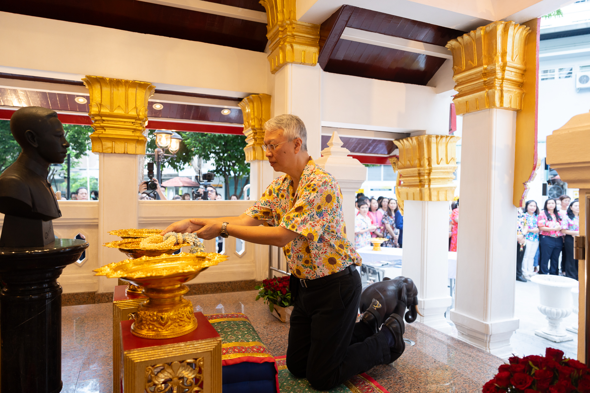 พิธีสรงน้ำพระพุทธรูป และถวายเครื่องราชสักการะกรมหลวงชุมพรเขตอุดมศักดิ์ เนื่องในเทศกาลสงกรานต์ ประจำปี 2568 พิธีสรงน้ำพระพุทธรูป และถวายเครื่องราชสักการะกรมหลวงชุมพรเขตอุดมศักดิ์ เนื่องในเทศกาลสงกรานต์ ประจำปี 2568