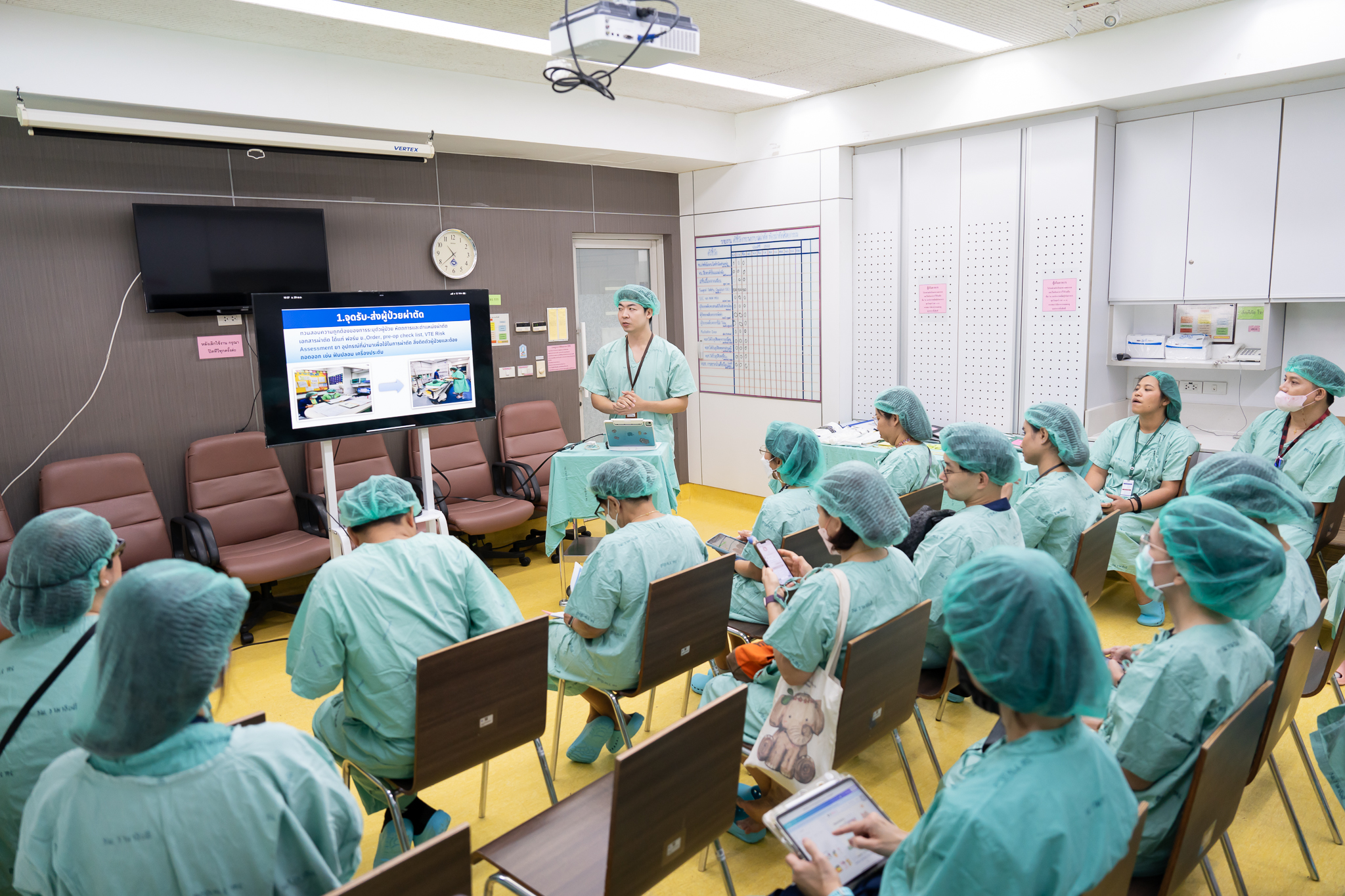 การประเมินต่ออายุการรับรองเฉพาะโรค “ระบบการป้องกันและดูแลรักษาภาวะลิ่มเลือดอุดตันในหลอดเลือดดำหลังการผ่าตัด” (Venous Thromboembolism Prophylaxis: VTE) การประเมินต่ออายุการรับรองเฉพาะโรค “ระบบการป้องกันและดูแลรักษาภาวะลิ่มเลือดอุดตันในหลอดเลือดดำหลังการผ่าตัด” (Venous Thromboembolism Prophylaxis: VTE)