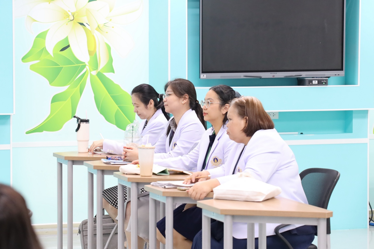 การประชุมเชิงปฏิบัติการเรื่อง การดูแลสุขภาพจิตเบื้องต้นในวัยรุ่น : Mental Health First Aids in Adolescents การประชุมเชิงปฏิบัติการเรื่อง การดูแลสุขภาพจิตเบื้องต้นในวัยรุ่น : Mental Health First Aids in Adolescents