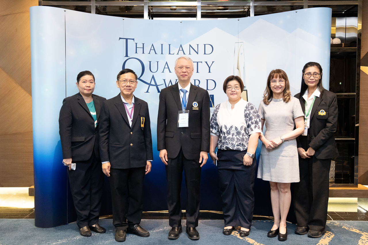 คณบดีคณะแพทยศาสตร์โรงพยาบาลรามาธิบดี มหาวิทยาลัยมหิดล ร่วมบรรยายและเสวนาในงาน TQA Winner Conference and International Quality Innovation Award Ceremony 2024 คณบดีคณะแพทยศาสตร์โรงพยาบาลรามาธิบดี มหาวิทยาลัยมหิดล ร่วมบรรยายและเสวนาในงาน TQA Winner Conference and International Quality Innovation Award Ceremony 2024