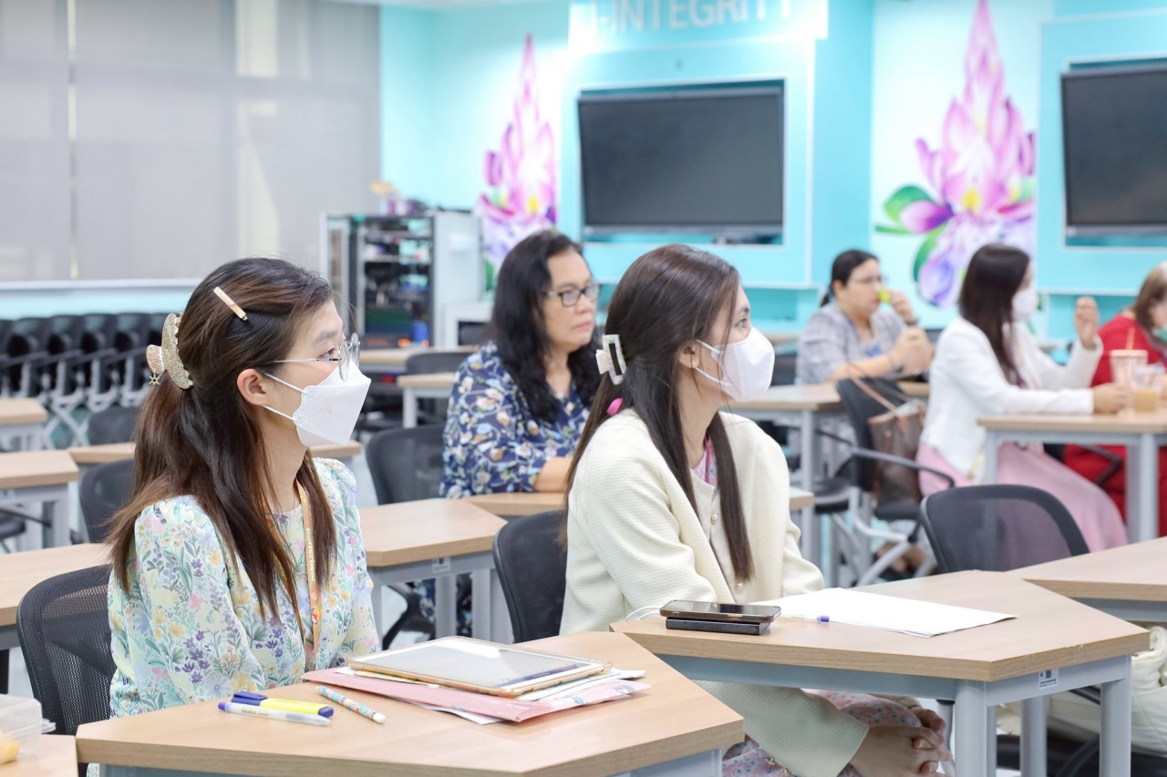 การบรรยายพิเศษโดย อาคันตุกะ จาก Florence Nightingale Faculty of Nursing, Midwifery & Palliative Care, King’s College London สหราชอาณาจักร การบรรยายพิเศษโดย อาคันตุกะ จาก Florence Nightingale Faculty of Nursing, Midwifery & Palliative Care, King’s College London สหราชอาณาจักร