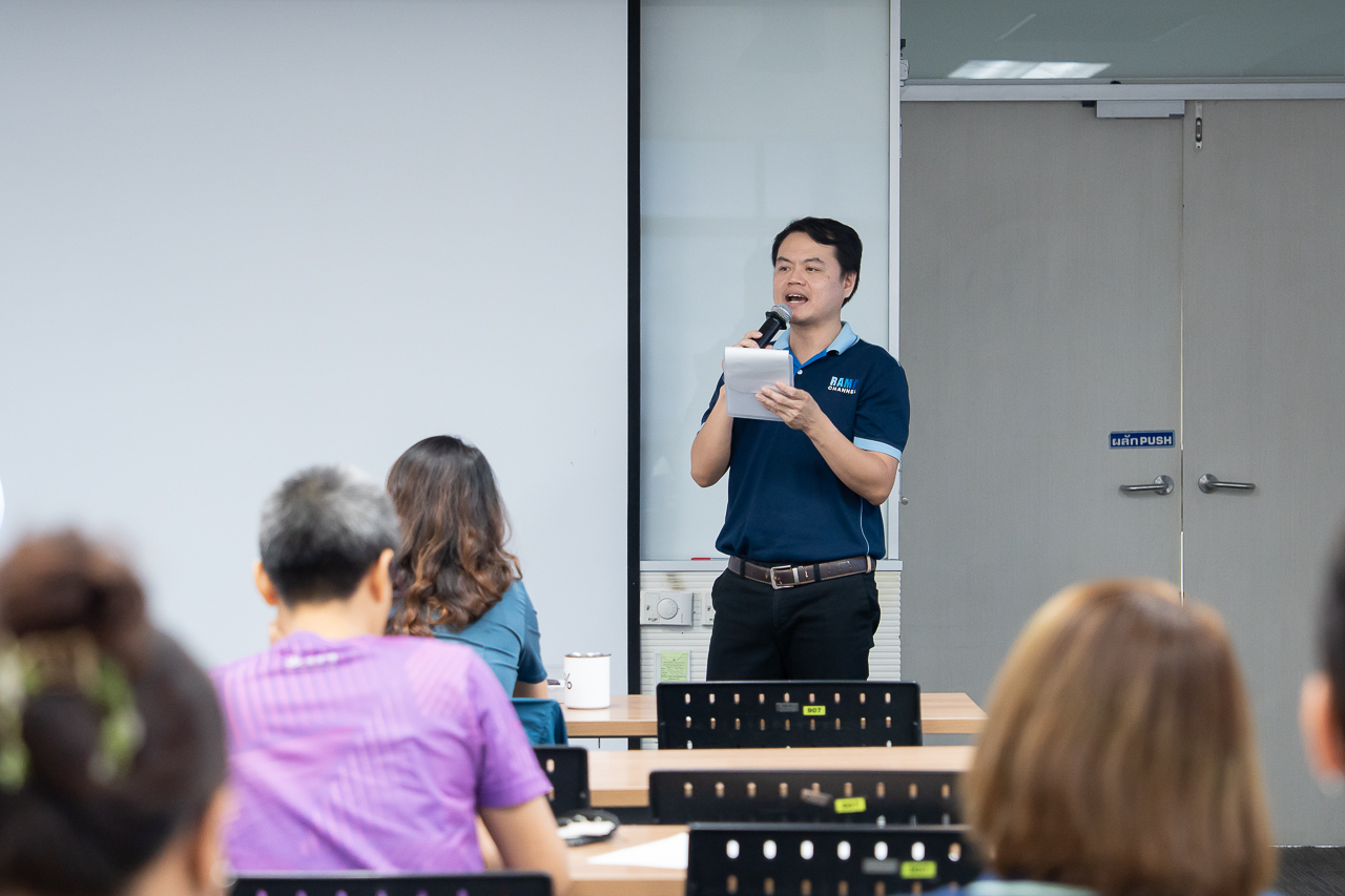 การอบรม “จับ DATA มาเล่าให้โดน! วิธีปั้นคอนเทนต์ให้น่าสนใจและแชร์ได้” การอบรม “จับ DATA มาเล่าให้โดน! วิธีปั้นคอนเทนต์ให้น่าสนใจและแชร์ได้”
