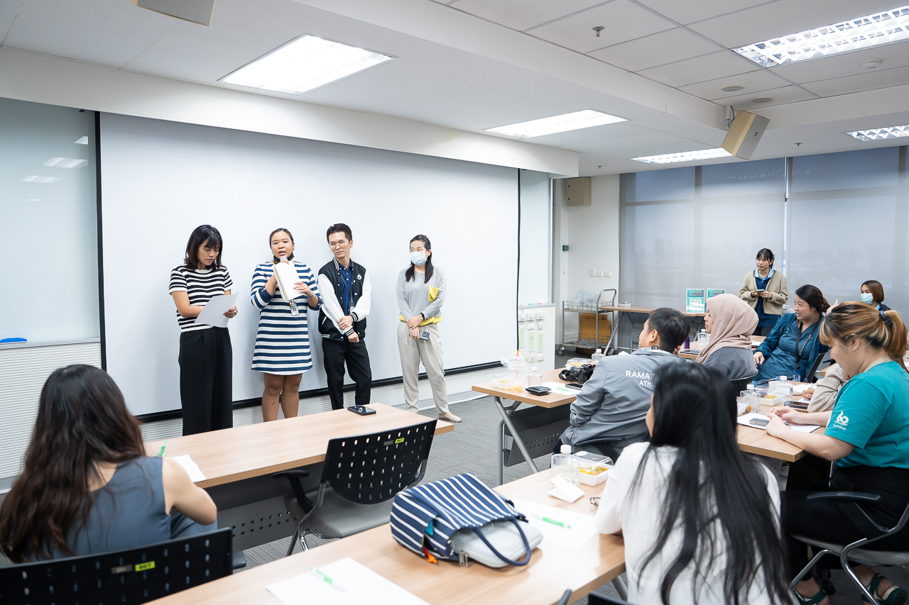 การอบรม “จับ DATA มาเล่าให้โดน! วิธีปั้นคอนเทนต์ให้น่าสนใจและแชร์ได้” การอบรม “จับ DATA มาเล่าให้โดน! วิธีปั้นคอนเทนต์ให้น่าสนใจและแชร์ได้”