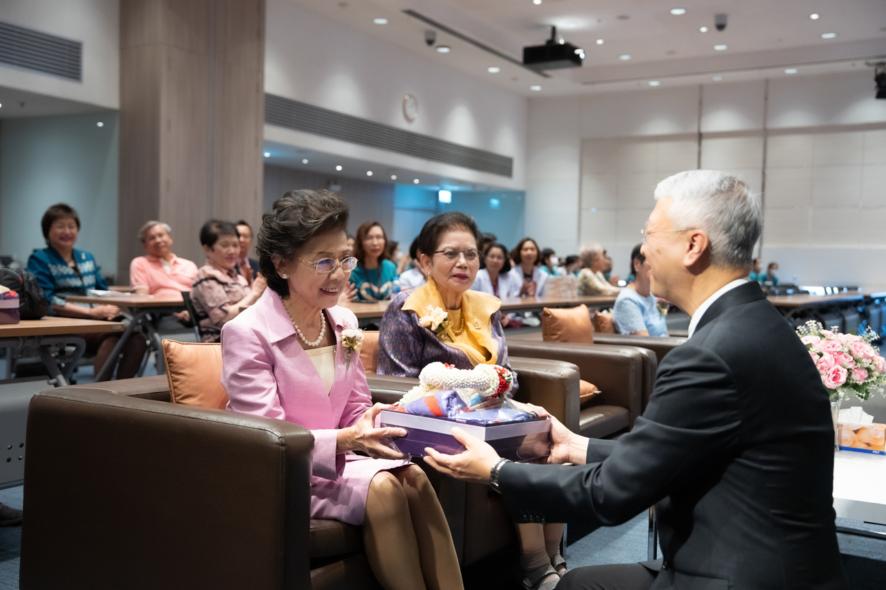 งานมุทิตาจิตแด่อาจารย์อาวุโส ภาควิชากุมารเวชศาสตร์ คณะแพทยศาสตร์โรงพยาบาลรามาธิบดี มหาวิทยาลัยมหิดล งานมุทิตาจิตแด่อาจารย์อาวุโส ภาควิชากุมารเวชศาสตร์ คณะแพทยศาสตร์โรงพยาบาลรามาธิบดี มหาวิทยาลัยมหิดล