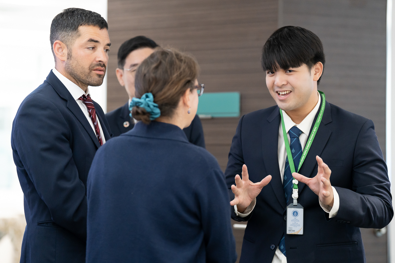 พิธีลงนามบันทึกข้อตกลงความร่วมมือ (Memorandum of Agreement (MOA)) กับ London School of Hygiene and Tropical Medicine (LSHTM) ประเทศอังกฤษ พิธีลงนามบันทึกข้อตกลงความร่วมมือ (Memorandum of Agreement (MOA)) กับ London School of Hygiene and Tropical Medicine (LSHTM) ประเทศอังกฤษ