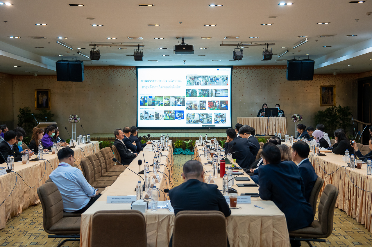 ประชุมบริหารระบบภายในโรงพยาบาล 4 สถาบัน เดินหน้าพัฒนาคุณภาพระบบบริการสุขภาพ ประชุมบริหารระบบภายในโรงพยาบาล 4 สถาบัน เดินหน้าพัฒนาคุณภาพระบบบริการสุขภาพ