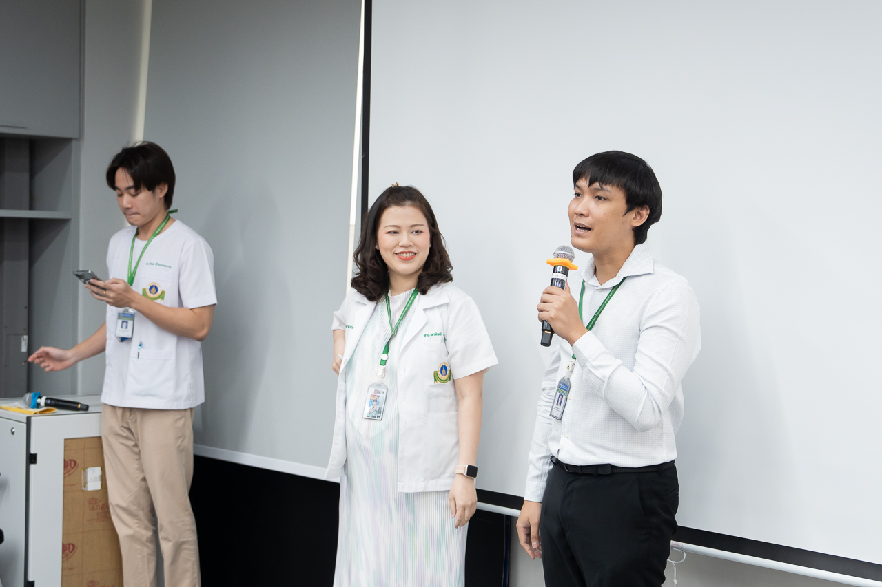 งานปัจฉิมนิเทศแพทย์ประจำบ้านและแพทย์ประจำบ้านอนุสาขาฯ ที่สำเร็จการฝึกอบรม ประจำปี 2567 ภาควิชาสูติศาสตร์-นรีเวชวิทยา งานปัจฉิมนิเทศแพทย์ประจำบ้านและแพทย์ประจำบ้านอนุสาขาฯ ที่สำเร็จการฝึกอบรม ประจำปี 2567 ภาควิชาสูติศาสตร์-นรีเวชวิทยา