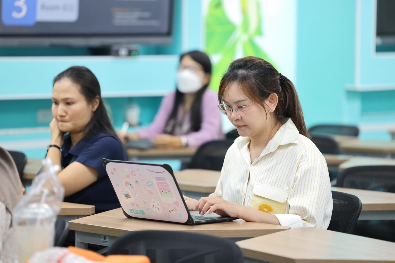 หน่วยวิจัยและนวัตกรรม งานบัณฑิตศึกษาและวิจัย โรงเรียนพยาบาลรามาธิบดี จัดโครงการอบรม หัวข้อ “Sharing Knowledge and Experience in Conducting Systematic Reviews Using the JBI Approach” ผ่านระบบ Hybrid หน่วยวิจัยและนวัตกรรม งานบัณฑิตศึกษาและวิจัย โรงเรียนพยาบาลรามาธิบดี จัดโครงการอบรม หัวข้อ “Sharing Knowledge and Experience in Conducting Systematic Reviews Using the JBI Approach” ผ่านระบบ Hybrid