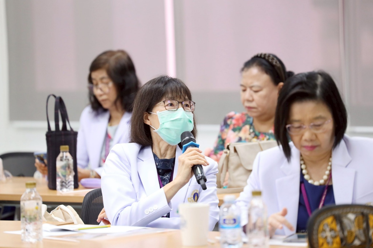 หลักสูตรปรัชญาดุษฎีบัณฑิต สาขาวิชาพยาบาลศาสตร์ (หลักสูตรนานาชาติ) โครงการร่วมคณะแพทยศาสตร์โรงพยาบาลรามาธิบดี และคณะพยาบาลศาสตร์ มหาวิทยาลัยมหิดล จัดโครงการประชุมสัมมนาเพื่อพัฒนาการจัดการเรียนการสอน ประจำปีการศึกษา 2568 หลักสูตรปรัชญาดุษฎีบัณฑิต สาขาวิชาพยาบาลศาสตร์ (หลักสูตรนานาชาติ) โครงการร่วมคณะแพทยศาสตร์โรงพยาบาลรามาธิบดี และคณะพยาบาลศาสตร์ มหาวิทยาลัยมหิดล จัดโครงการประชุมสัมมนาเพื่อพัฒนาการจัดการเรียนการสอน ประจำปีการศึกษา 2568