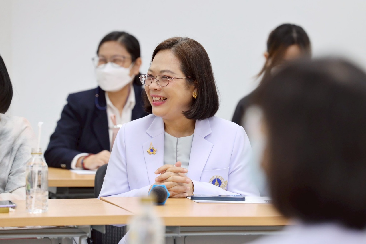 หลักสูตรปรัชญาดุษฎีบัณฑิต สาขาวิชาพยาบาลศาสตร์ (หลักสูตรนานาชาติ) โครงการร่วมคณะแพทยศาสตร์โรงพยาบาลรามาธิบดี และคณะพยาบาลศาสตร์ มหาวิทยาลัยมหิดล จัดโครงการประชุมสัมมนาเพื่อพัฒนาการจัดการเรียนการสอน ประจำปีการศึกษา 2568 หลักสูตรปรัชญาดุษฎีบัณฑิต สาขาวิชาพยาบาลศาสตร์ (หลักสูตรนานาชาติ) โครงการร่วมคณะแพทยศาสตร์โรงพยาบาลรามาธิบดี และคณะพยาบาลศาสตร์ มหาวิทยาลัยมหิดล จัดโครงการประชุมสัมมนาเพื่อพัฒนาการจัดการเรียนการสอน ประจำปีการศึกษา 2568