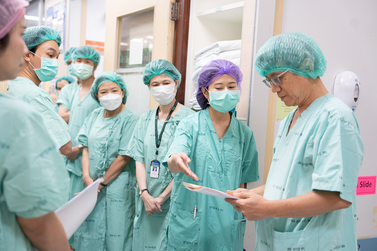 การเยี่ยมสำรวจเพื่อประเมินต่ออายุการรับรองเฉพาะโรค : การดูแลรักษาผู้ป่วยผ่าตัดเปลี่ยนข้อเข่าเทียม (Total knee arthoplasty: TKA) การเยี่ยมสำรวจเพื่อประเมินต่ออายุการรับรองเฉพาะโรค : การดูแลรักษาผู้ป่วยผ่าตัดเปลี่ยนข้อเข่าเทียม (Total knee arthoplasty: TKA)