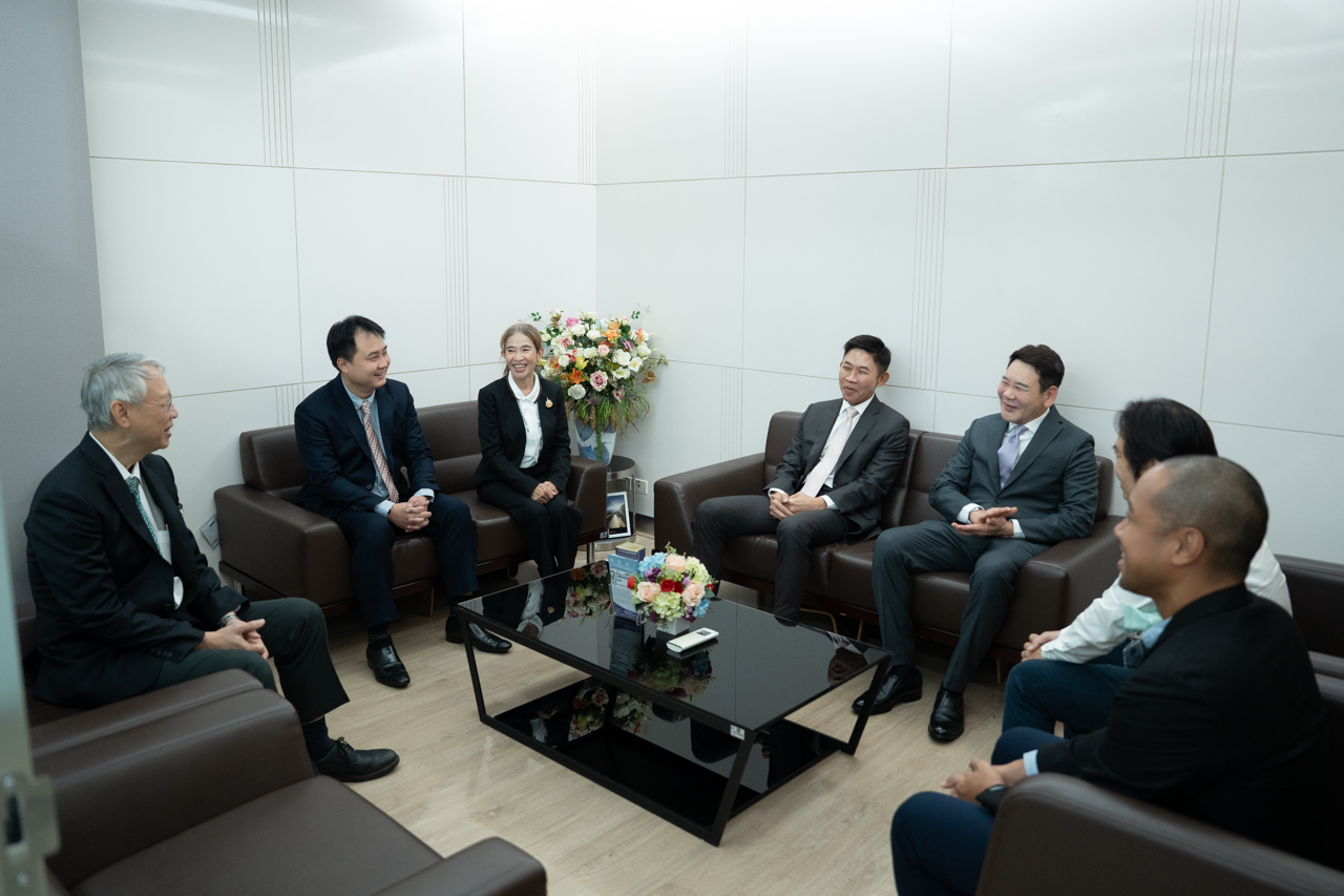 บริษัท โอ.เอส.เค.ฟู้ด จำกัด ร่วมสมทบทุนกิจกรรม “เดิน-วิ่ง รามาธิบดี 60 ปี” ประจำปี 2568 บริษัท โอ.เอส.เค.ฟู้ด จำกัด ร่วมสมทบทุนกิจกรรม “เดิน-วิ่ง รามาธิบดี 60 ปี” ประจำปี 2568