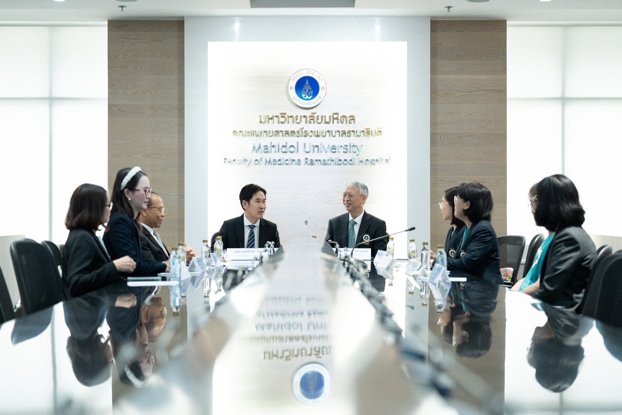 พิธีลงนามบันทึกข้อตกลงความร่วมมือด้านกุมารเวชพันธุศาสตร์ ระหว่าง คณะแพทยศาสตร์โรงพยาบาลรามาธิบดี มหาวิทยาลัยมหิดล และโรงพยาบาลมหาราชนครศรีธรรมราช