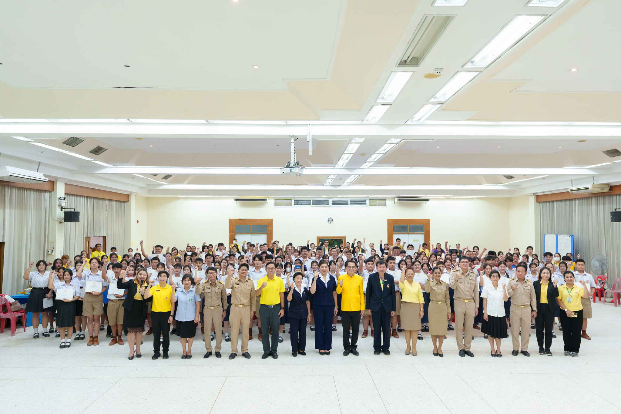 โครงการอบรมเชิงปฏิบัติการ “เด็กไทย ใฝ่ดี” ณ โรงพยาบาลอำนาจเจริญ จังหวัดอำนาจเจริญ โครงการอบรมเชิงปฏิบัติการ “เด็กไทย ใฝ่ดี” ณ โรงพยาบาลอำนาจเจริญ จังหวัดอำนาจเจริญ