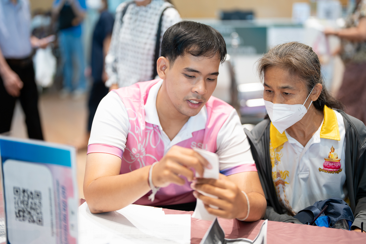 กิจกรรม “60 ปี รามาธิบดี เพื่อคุณภาพชีวิตที่ดีของคนไทย” (ภาคประชาชน) กิจกรรม “60 ปี รามาธิบดี เพื่อคุณภาพชีวิตที่ดีของคนไทย” (ภาคประชาชน)