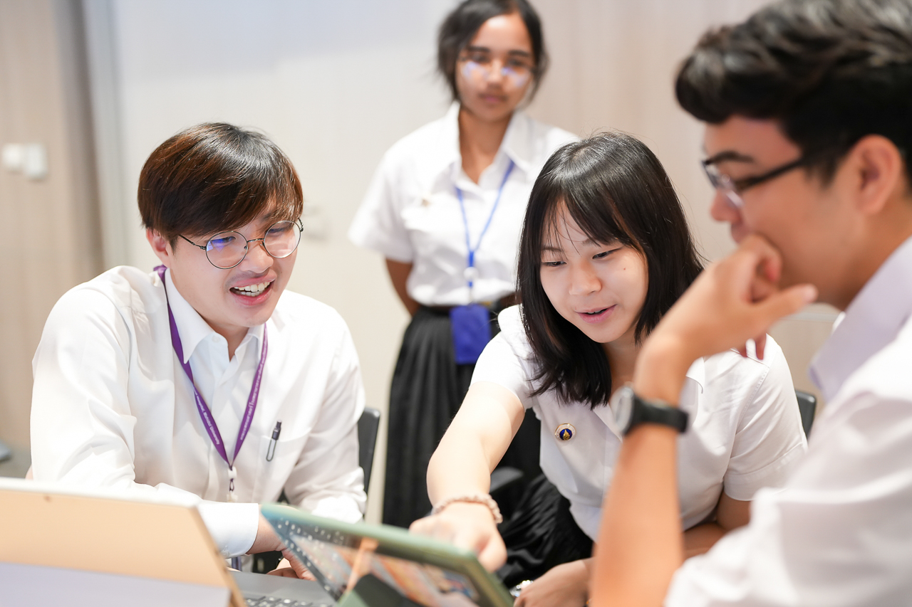 RESEARCH CAMP 2025 By โครงการต้นกล้ารามาธิบดี