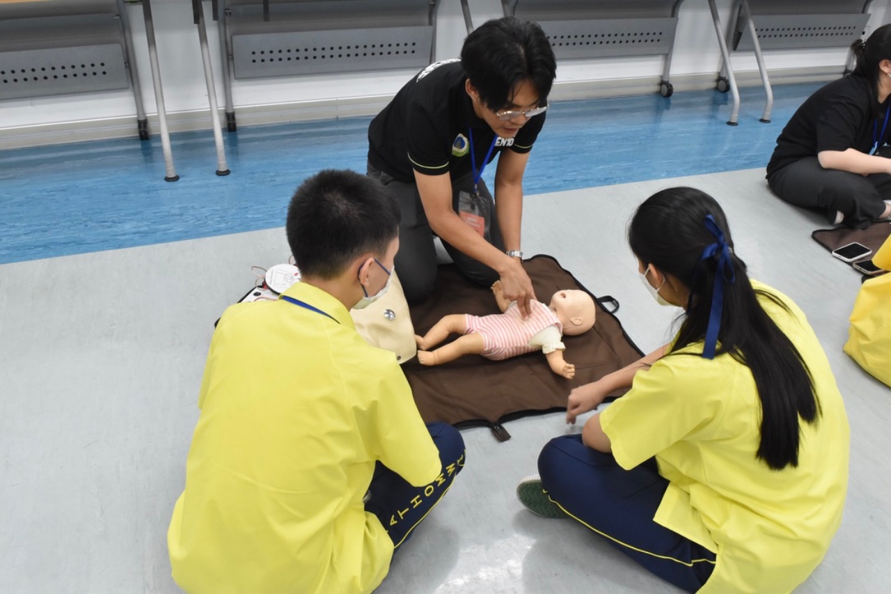 โครงการ “Young First Responders” โครงการ “Young First Responders”